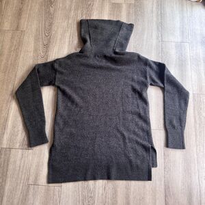 Banana Republic Women’s High Neck Sweater Gray Loose Fit Size S Soft Scandi Girl